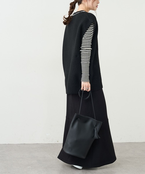 PUAL CE CIN（ピュアルセシン）の「【Du noir】ガーター編みニットベスト（ベスト・レディース・ブラック/グリーン/ナチュラル・FREE）」の11枚目の写真