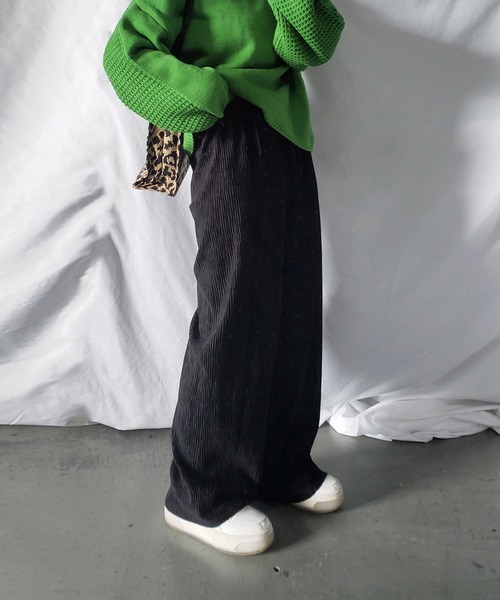 me+em select（ミームセレクト）の「楊柳ベロアハイウエストストレートワイドパンツ（その他パンツ・レディース・ブラック/ブラウン/グレー/アイボリー・MEDIUM/LARGE）」の22枚目の写真