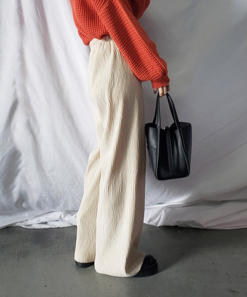 me+em select（ミームセレクト）の「楊柳ベロアハイウエストストレートワイドパンツ（その他パンツ・レディース・ブラック/ブラウン/グレー/アイボリー・MEDIUM/LARGE）」の12枚目の写真