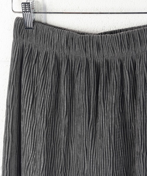 me+em select（ミームセレクト）の「楊柳ベロアハイウエストストレートワイドパンツ（その他パンツ・レディース・ブラック/ブラウン/グレー/アイボリー・MEDIUM/LARGE）」の16枚目の写真
