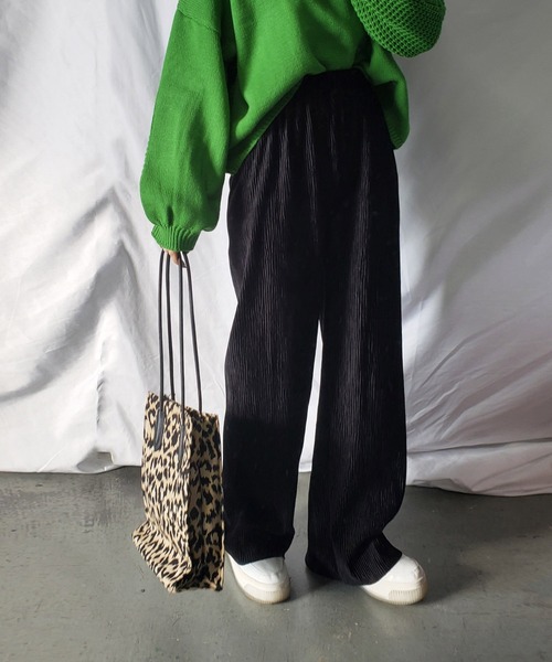 me+em select（ミームセレクト）の「楊柳ベロアハイウエストストレートワイドパンツ（その他パンツ・レディース・ブラック/ブラウン/グレー/アイボリー・MEDIUM/LARGE）」の7枚目の写真