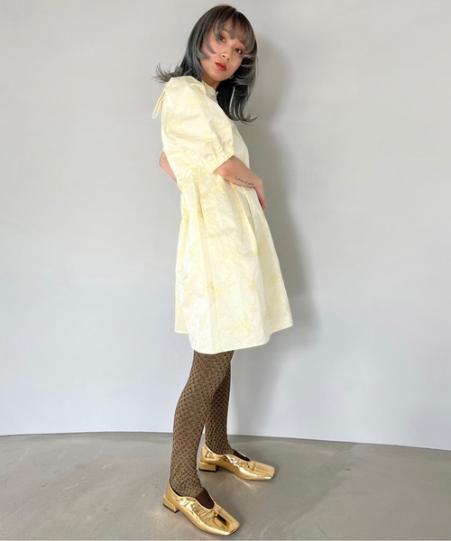 SANSeLF（サンセルフ）の「【SANSeLF】glitter tights　sana22s001（タイツ/ストッキング・レディース・ゴールド/ブラック・FREE）」の4枚目の写真