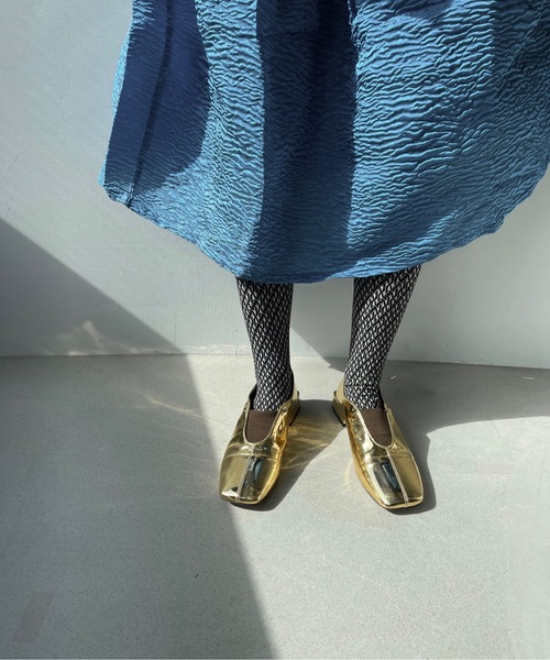 SANSeLF（サンセルフ）の「【SANSeLF】glitter tights　sana22s001（タイツ/ストッキング・レディース・ゴールド/ブラック・FREE）」の10枚目の写真