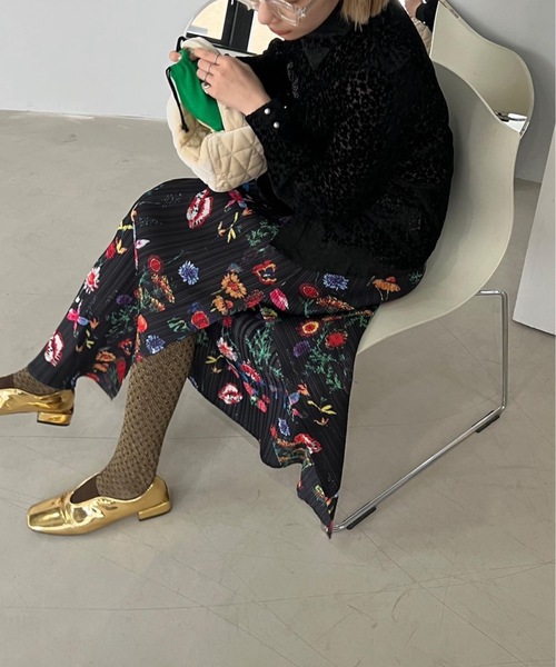 SANSeLF（サンセルフ）の「【SANSeLF】glitter tights　sana22s001（タイツ/ストッキング・レディース・ゴールド/ブラック・FREE）」の20枚目の写真