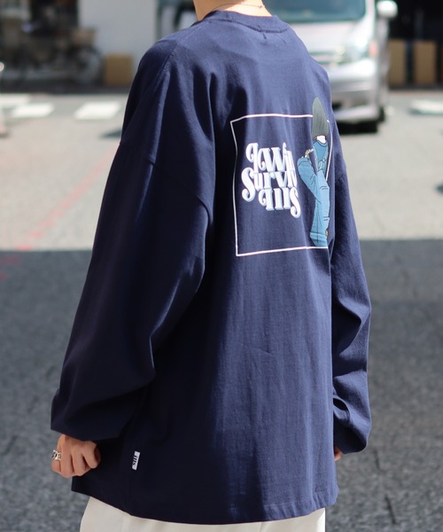 ILL'S（イルズ）の「ILL'S / イルズ BACKPACK GIRL プリントビッグシルエットロンT（Tシャツ/カットソー・メンズ・ホワイト/チャコールグレー/ネイビー・M/L）」の3枚目の写真