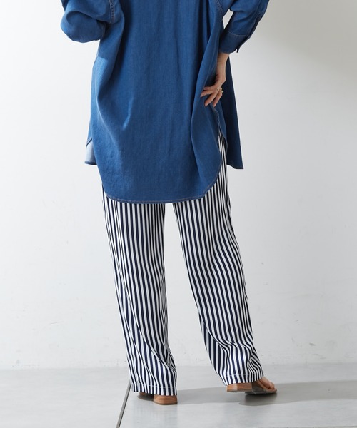 SHENERY（シーナリー）の「サテンストライプイージーパンツ（その他パンツ・レディース・ネイビー/レッド・FREE）」の7枚目の写真