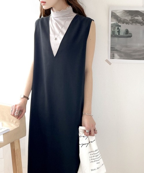 classicalelf（クラシカルエルフ）の「大人のリラクシーStyle。Vネックマキシ丈ジャンパースカート（ジャンパースカート・レディース・ブラック/ベージュ・SMALL/MEDIUM/LARGE/X-LARGE）」の4枚目の写真