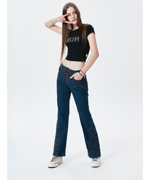 KIRSH(キルシー)の「KIRSH GLITTERING LOGO T-SHIRTS KS/ ラインストーングリッターロゴクロップド丈 半袖Tシャツ(Tシャツ/カットソー・レディース・ピンク/ブラック・ONE SIZE)」の8枚目の写真