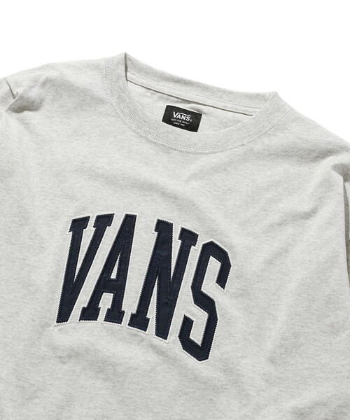 VANS（バンズ）の「VANS/バンズ 別注 ARCH LOGO ロングスリーブTEE（Tシャツ/カットソー・メンズ・ネイビー/グレー/グリーン・X-LARGE/LARGE/MEDIUM）」の4枚目の写真