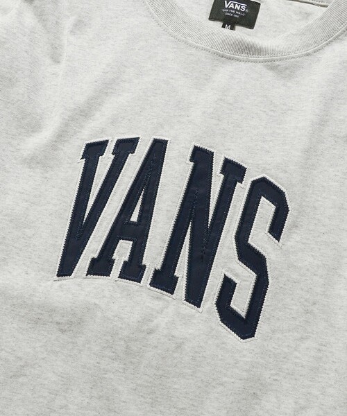 VANS（バンズ）の「VANS/バンズ 別注 ARCH LOGO ロングスリーブTEE（Tシャツ/カットソー・メンズ・ネイビー/グレー/グリーン・X-LARGE/LARGE/MEDIUM）」の7枚目の写真