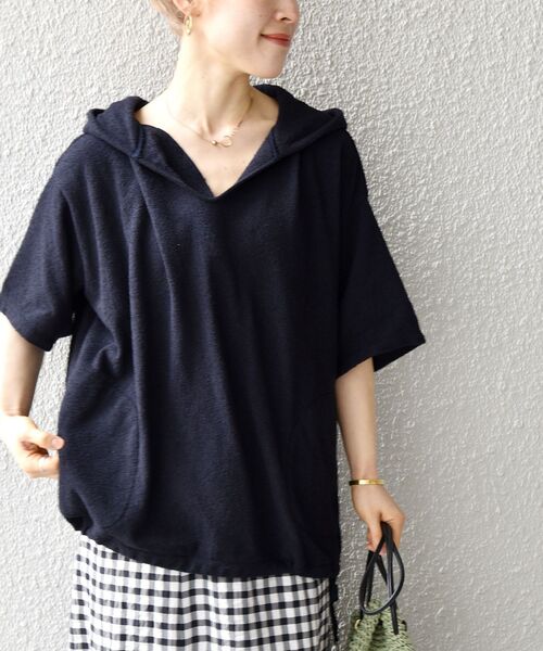 SHIPS any(シップス エニィ)の「SHIPS any:〈ウォッシャブル〉ブークレ フーディー プルオーバー◇(Tシャツ/カットソー・レディース・ブラック/ネイビー・ONE SIZE)」の2枚目の写真