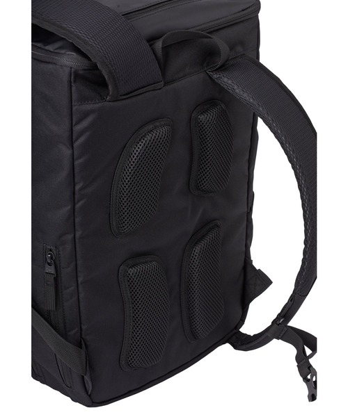 UNDER ARMOUR(アンダーアーマー)の「UAクール ターポリン バックパック3.0 27L(トレーニング/メンズ/レディース)(バックパック/リュック・レディース・ブラック×ライム/ブラック・ONESIZE)」の22枚目の写真