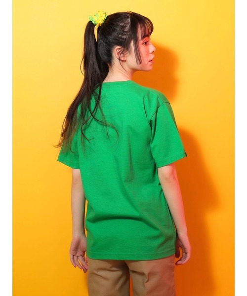 Green　Parks（グリーンパークス）の「■STRANGER THINGS HAWKINS T（Tシャツ/カットソー・レディース・グリーン・FREE）」の3枚目の写真