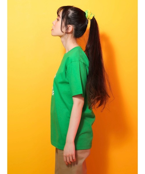 Green　Parks（グリーンパークス）の「■STRANGER THINGS HAWKINS T（Tシャツ/カットソー・レディース・グリーン・FREE）」の4枚目の写真