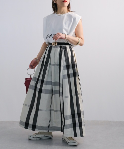 ap retro(アプレトロ)の「肩タックロゴプリントTEE(Tシャツ/カットソー・レディース・ブラック/オフホワイト/ブルー・FREE)」の10枚目の写真