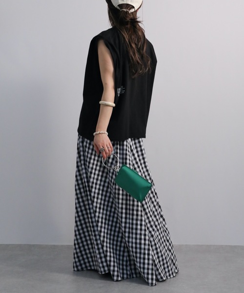 ap retro(アプレトロ)の「肩タックロゴプリントTEE(Tシャツ/カットソー・レディース・ブラック/オフホワイト/ブルー・FREE)」の22枚目の写真