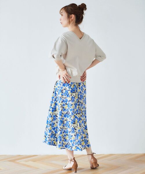 le.coeur blanc（ルクールブラン）の「カラフルフラワーフレアスカート（スカート・レディース・ブルー系その他4/ホワイト系その他2・38）」の15枚目の写真