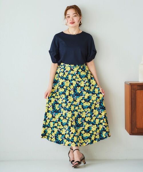 le.coeur blanc（ルクールブラン）の「カラフルフラワーフレアスカート（スカート・レディース・ブルー系その他4/ホワイト系その他2・38）」の8枚目の写真