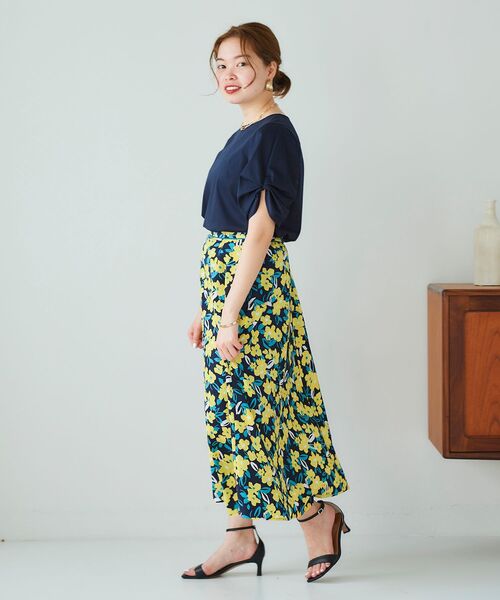 le.coeur blanc（ルクールブラン）の「カラフルフラワーフレアスカート（スカート・レディース・ブルー系その他4/ホワイト系その他2・38）」の19枚目の写真