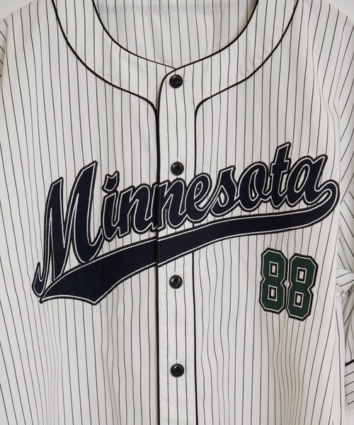 WEGO（ウィゴー）の「WEGO/スタジアムBIGシャツ（シャツ/ブラウス・メンズ・パープル系その他4/ホワイト系その他4/グリーン系その他4・MEDIUM/LARGE）」の5枚目の写真