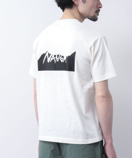 NANGA(ナンガ)の「【NANGA/ナンガ】別注ロゴプリントTシャツ バックプリント(Tシャツ/カットソー・メンズ・ホワイト/キャメル/ネイビー・M/L)」の1枚目の写真