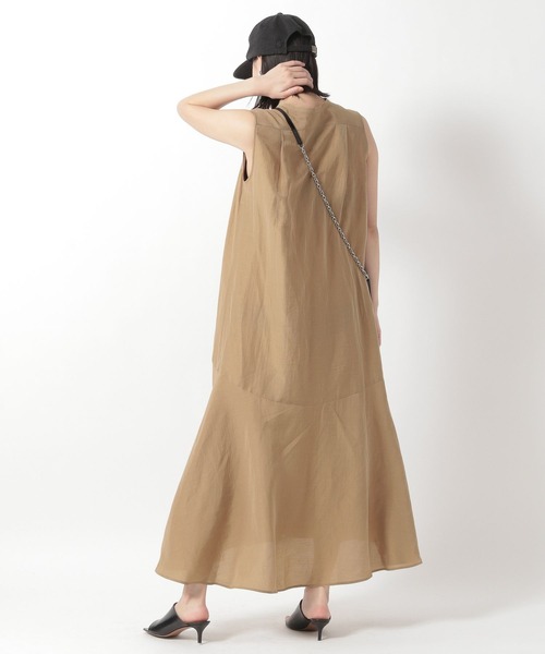 Chaos（カオス）の「Chaos(カオス)/ブリージアノースリーブワンピース（ワンピース・レディース・キャメル/ブラック・FREE）」の14枚目の写真