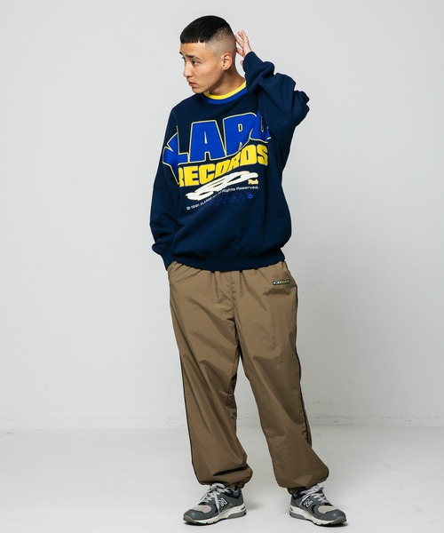 XLARGE(エクストララージ)の「XLARGE RECORDS LOGO CREWNECK SWEAT(スウェット・メンズ・アッシュ/ネイビー/ブラック/グリーン・M/S/L/XL)」の13枚目の写真
