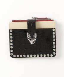 TOGA PULLA（トーガ プルラ）の「TOGA PULLA Leather wallet studs