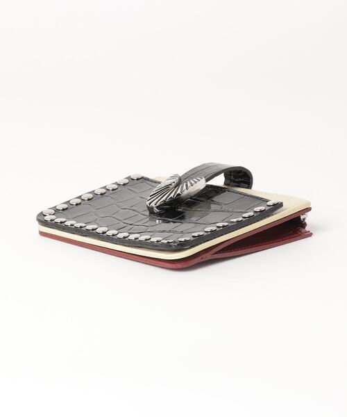 TOGA PULLA（トーガ プルラ）の「TOGA PULLA Leather wallet studs