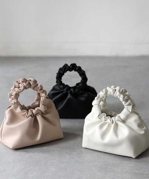 Riberry（リベリー）の「ギャザーリングハンドルミニバッグ（ショルダーバッグ・レディース・ホワイト/ブラック/グリーン/ベージュ・FREE）」の12枚目の写真