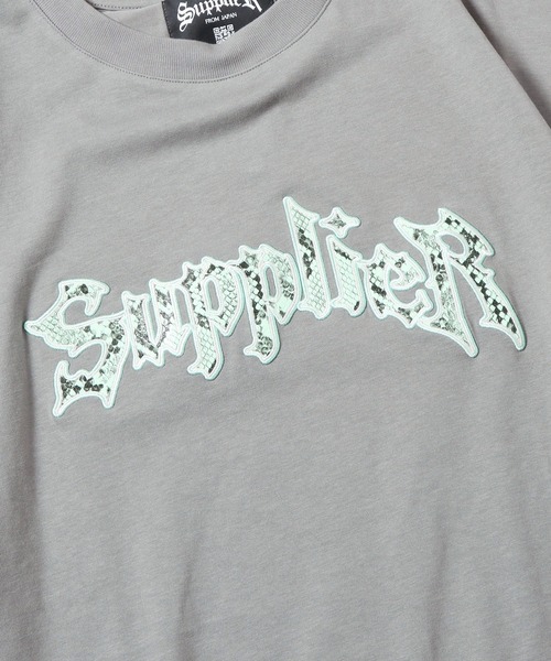 SUPPLIER(サプライヤー)の「SUPPLIER/サプライヤー PHYTHON IRON LOGO TEE ロゴTシャツ(Tシャツ/カットソー・メンズ・グレー/ホワイト/ライトブルー・M/L/XL)」の8枚目の写真