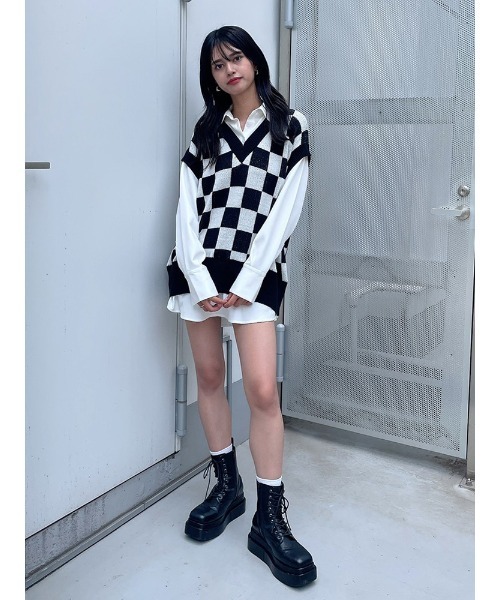 ENVYM(アンビー)の「ニットドッキングSH(シャツ/ブラウス・レディース・ホワイト/ブラック/ブラウン・FREE)」の21枚目の写真