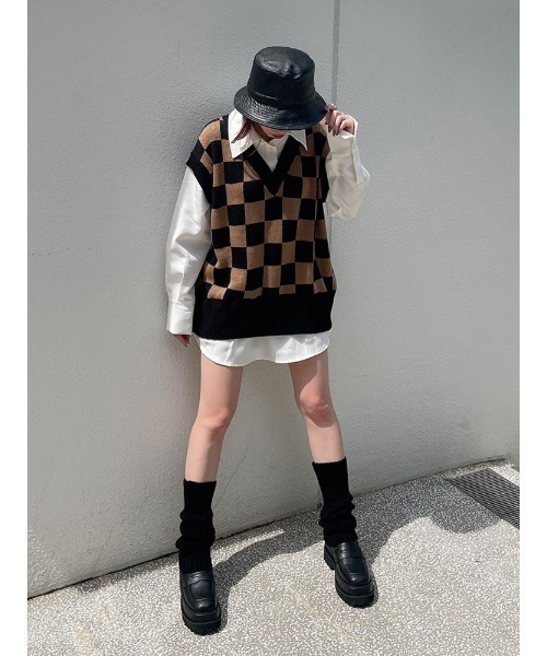 ENVYM(アンビー)の「ニットドッキングSH(シャツ/ブラウス・レディース・ホワイト/ブラック/ブラウン・FREE)」の11枚目の写真