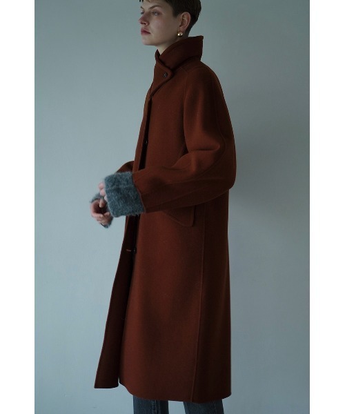 CLANE（クラネ）の「ARCH SLEEVE REVER COAT（ステンカラーコート・レディース・ベージュ/ネイビー/ブラウン・1/2）」の19枚目の写真