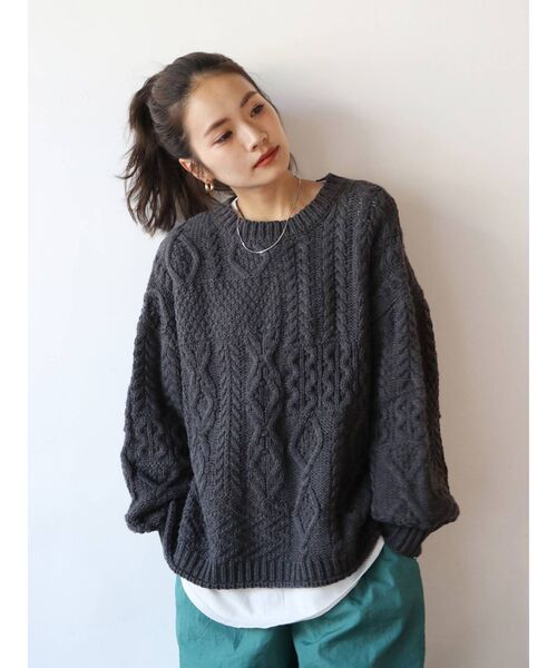 Ungrid（アングリッド）の「【WEB限定】パッチワークケーブルニット（ニット/セーター・レディース・チャコールグレー/オレンジ/ブルー/グリーン/アイボリー・FREE）」の18枚目の写真