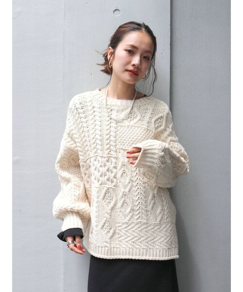 Ungrid（アングリッド）の「【WEB限定】パッチワークケーブルニット（ニット/セーター・レディース・チャコールグレー/オレンジ/ブルー/グリーン/アイボリー・FREE）」の9枚目の写真