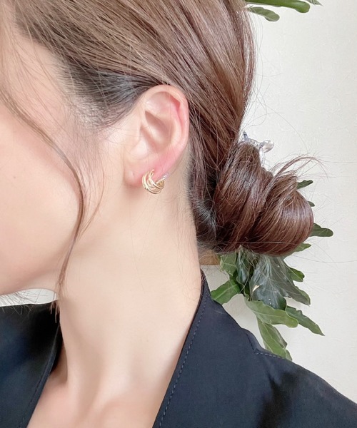 Ritomo De Ricco(リトモ・デ・リコ)の「落ちにくい!痛くなりにくい!ピアス風トリプルループイヤリング(イヤリング・レディース・A/B・FREE)」の11枚目の写真