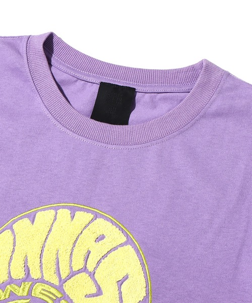 ANNA SUI(アナスイ)の「ANNA SUI Archive ビック刺繍 ロゴTシャツ / アナスイアーカイブ ビックシシュウ ロゴティシャツ 【SP】(Tシャツ/カットソー・レディース・パープル/ホワイト/カーキ・L/XL/M)」の5枚目の写真
