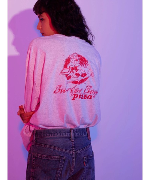 Green　Parks（グリーンパークス）の「【UNISEX】■STRANGER THINGS Surfer Boy（Tシャツ/カットソー・レディース・グレー・FREE）」の4枚目の写真