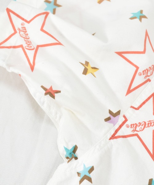 Coca Cola(コカコーラ)の「【ヴィンテージ古着】J,G,HOOK ETC Coca-Cola / コカ・コーラ 総柄 プルオーバーシャツ(シャツ/ブラウス・メンズ・ホワイト・MEDIUM)」の5枚目の写真