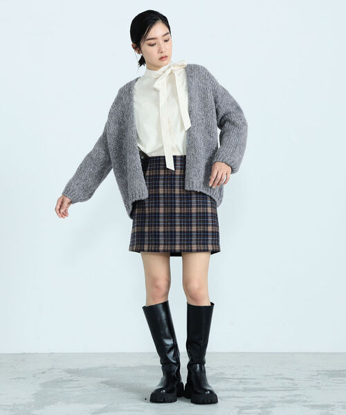 fredy emue(フレディエミュ)の「チェック柄ミニスカート(スカート・レディース・ベージュ系その他/ブルー系その他・38/36)」の2枚目の写真