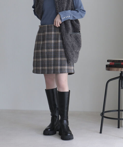 fredy emue(フレディエミュ)の「チェック柄ミニスカート(スカート・レディース・ベージュ系その他/ブルー系その他・38/36)」の11枚目の写真