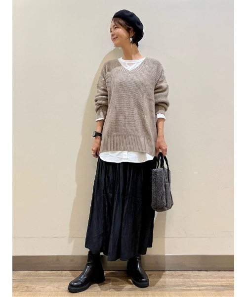 HONEYSUCKLE ROSE（ハニーサックルローズ）の「【HONEYSUCKLE ROSE】畦編みＶネックニット（ニット/セーター・レディース・ブラック/ブルー/ベージュ・L/M）」の18枚目の写真