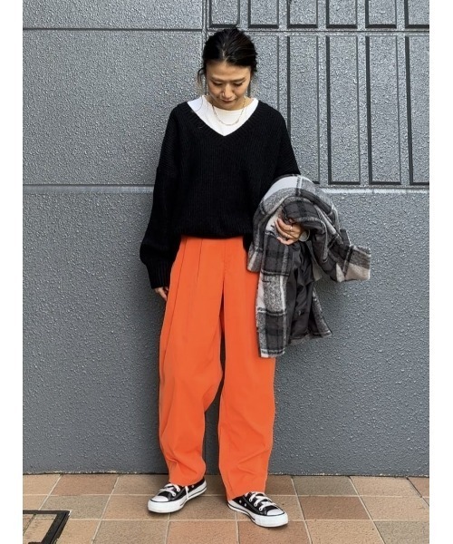 HONEYSUCKLE ROSE（ハニーサックルローズ）の「【HONEYSUCKLE ROSE】畦編みＶネックニット（ニット/セーター・レディース・ブラック/ブルー/ベージュ・L/M）」の14枚目の写真