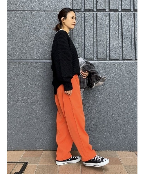 HONEYSUCKLE ROSE（ハニーサックルローズ）の「【HONEYSUCKLE ROSE】畦編みＶネックニット（ニット/セーター・レディース・ブラック/ブルー/ベージュ・L/M）」の15枚目の写真