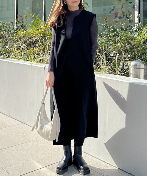 Isn't She?(イズントシー)の「キーネックフレンチスリーブロングワンピース(ワンピース・レディース・ベージュ/ブラウン/ブラック・FREE)」の22枚目の写真