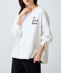ロゴデザインパール付スウェット