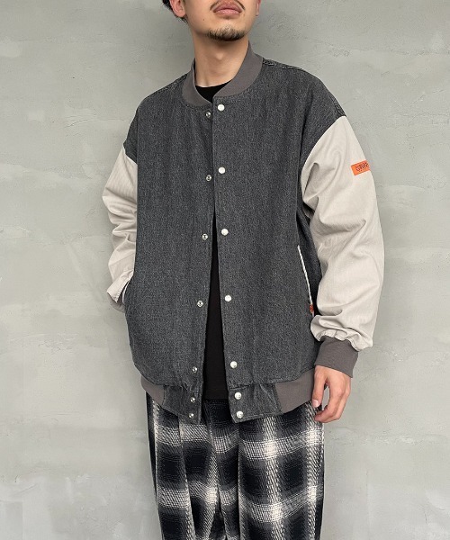 JEANS FACTORY （ジーンズファクトリー）の「【men's FUDGE 4月号掲載】[UNIVERSAL OVERALL/ユニバーサルオーバーオール] 別注 ビッグシルエットスタジャン（スタジャン・レディース・ブラック/インディゴブルー/レオパード・M/L）」の9枚目の写真