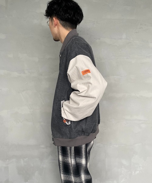 JEANS FACTORY （ジーンズファクトリー）の「【men's FUDGE 4月号掲載】[UNIVERSAL OVERALL/ユニバーサルオーバーオール] 別注 ビッグシルエットスタジャン（スタジャン・レディース・ブラック/インディゴブルー/レオパード・M/L）」の10枚目の写真
