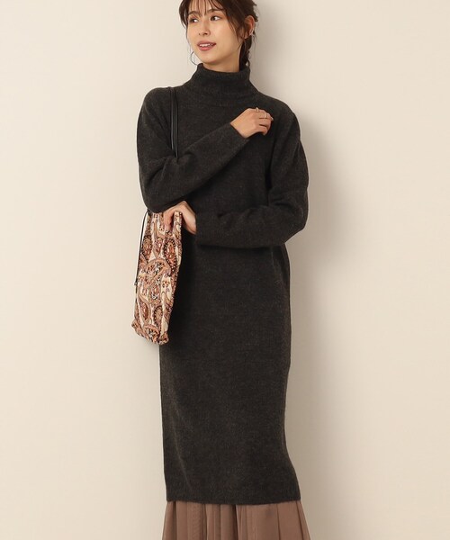 SHOO・LA・RUE（シューラルー）の「◆ふわふわニットロングワンピース（ワンピース・レディース・ライトグリーン/チャコールグレー/ホワイト系・02/04/03）」の2枚目の写真